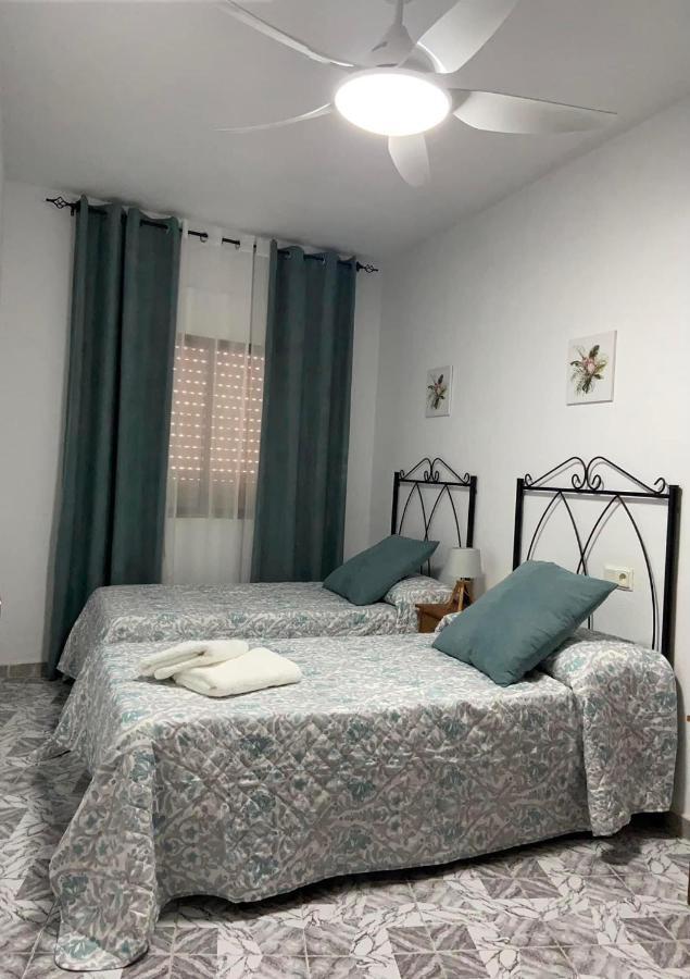 Villa Casa “El Zumaque” En Zahara De La Sierra Esterno foto